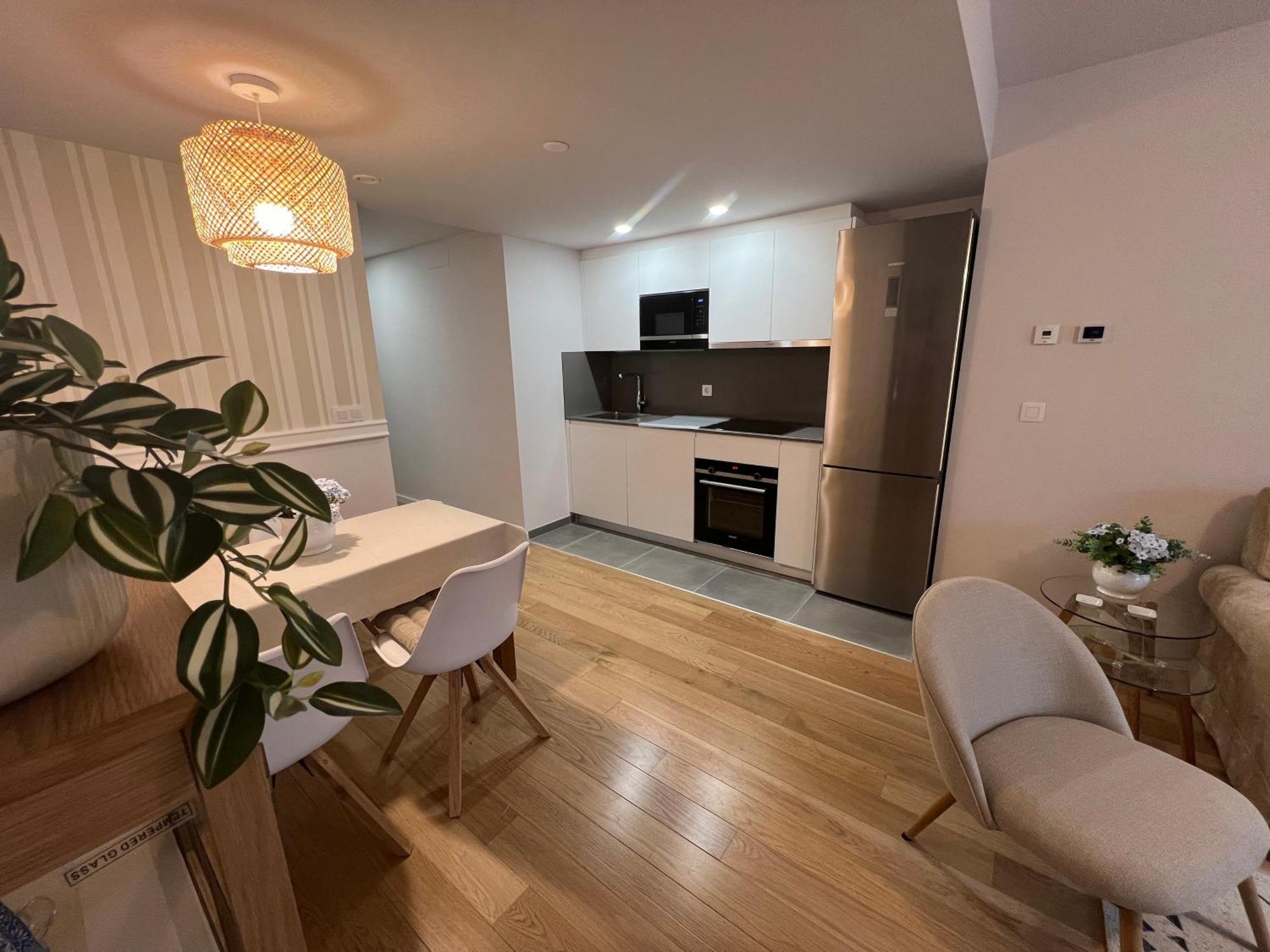Vivienda Ronda Muralla A Estrenar Apartment ลูโก ภายนอก รูปภาพ